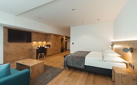 Zermatt Budget Rooms At Alpen Resort, Spa & Dining